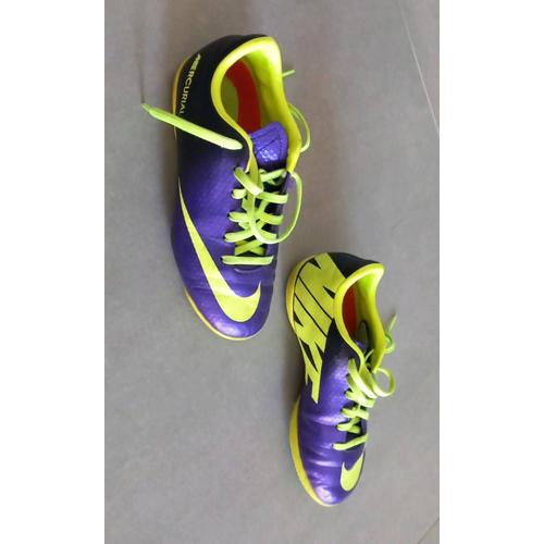 Chaussure futsal outlet nike pas cher